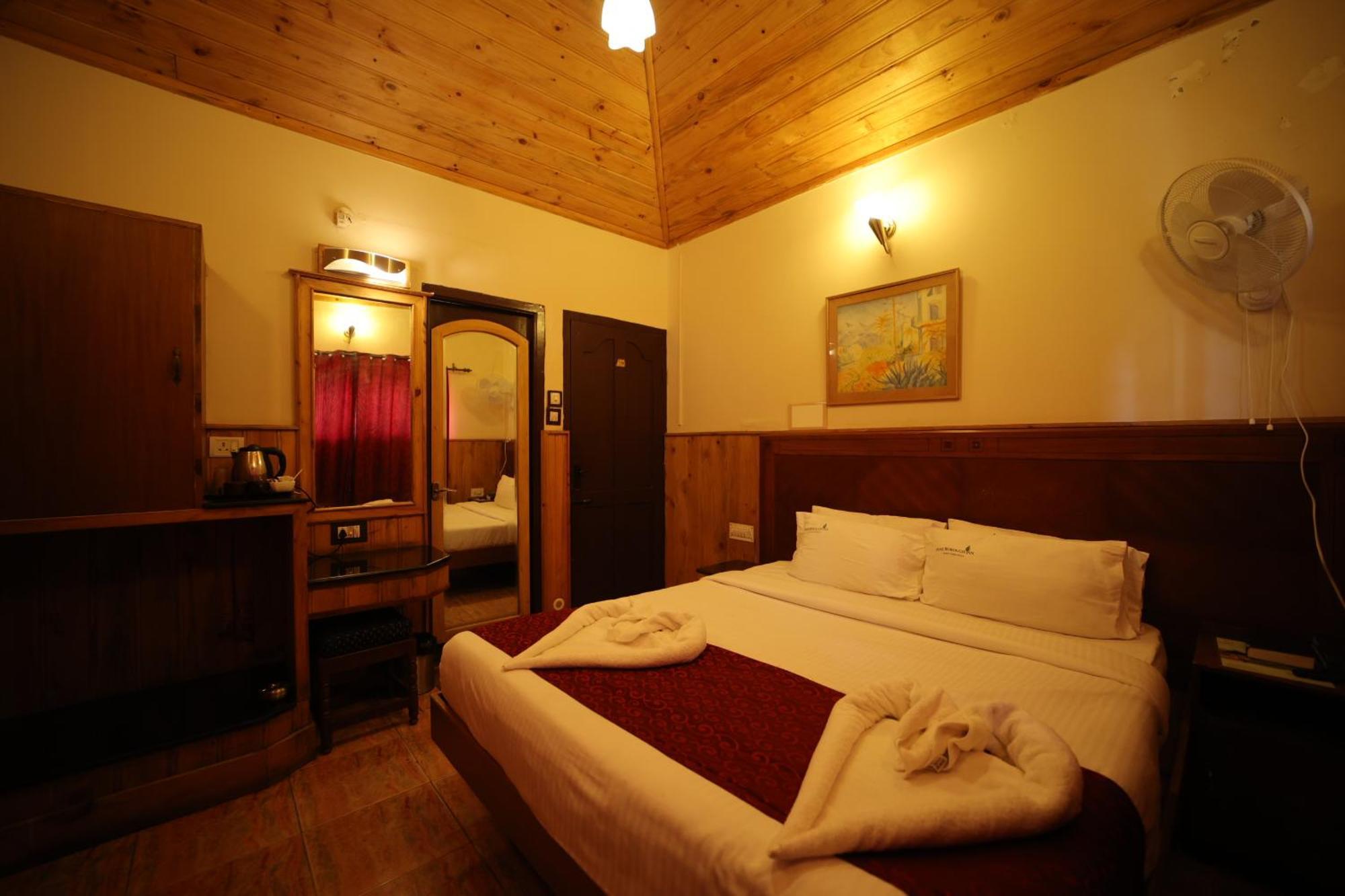 Pine Borough Inn 科代卡纳尔 外观 照片